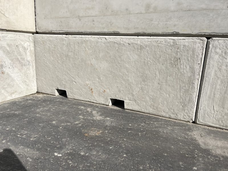 Betonblockstein mit Staplertaschen 180 x 60 x 60 cm – Bild 3